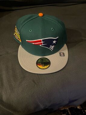 New Era New England Patriots Dark Green and Gray Fitted Cap with Orange Button